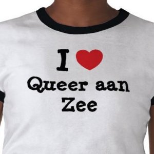 Illustratie T-shirt I love Queer aan Zee